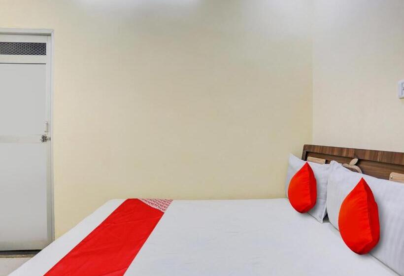 트리플 클래식 룸, Aravali Guest House