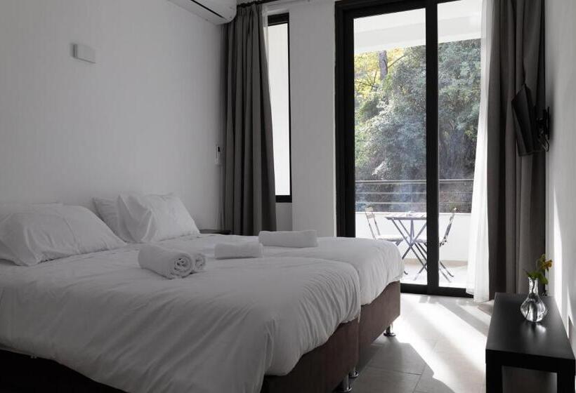 带阳台的豪华间, Rifugio Retreat Bed&breakfast