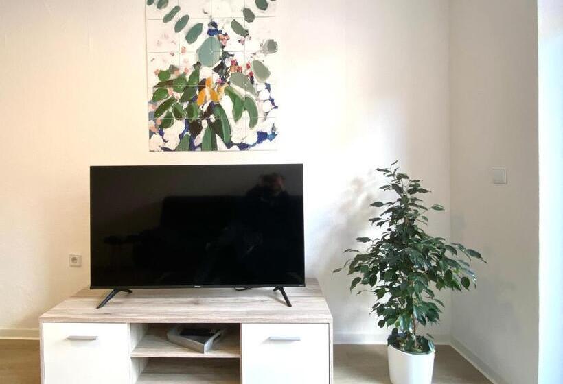 Апартаменты 1 Спальня, Gemütliche Unterkünfte Für Längeren Aufenthalt Und Monteure Inkl Balkon, Waschmaschine, Wifi, Küche