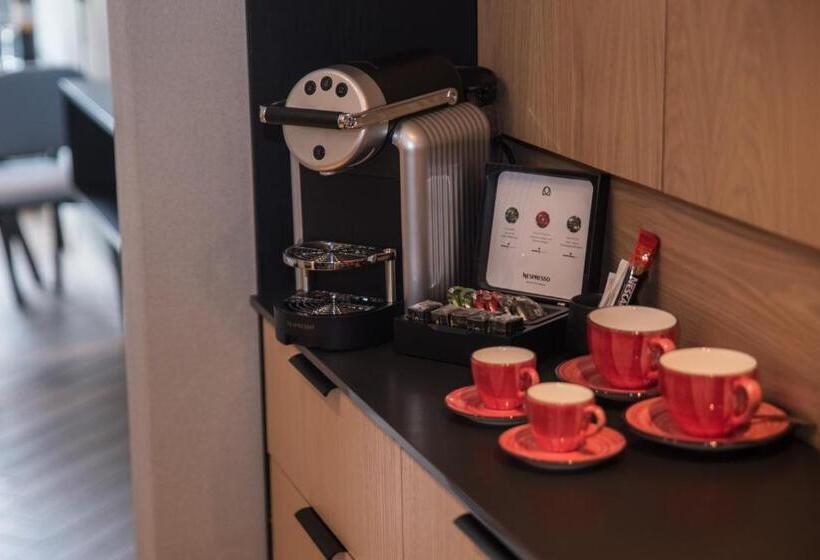 Номер Стандарт с Балконом, Almond Hotel   Adults Only