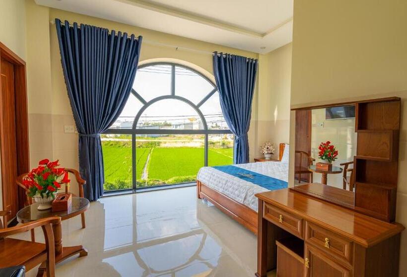 اتاق لوکس, Golden Hotel 2