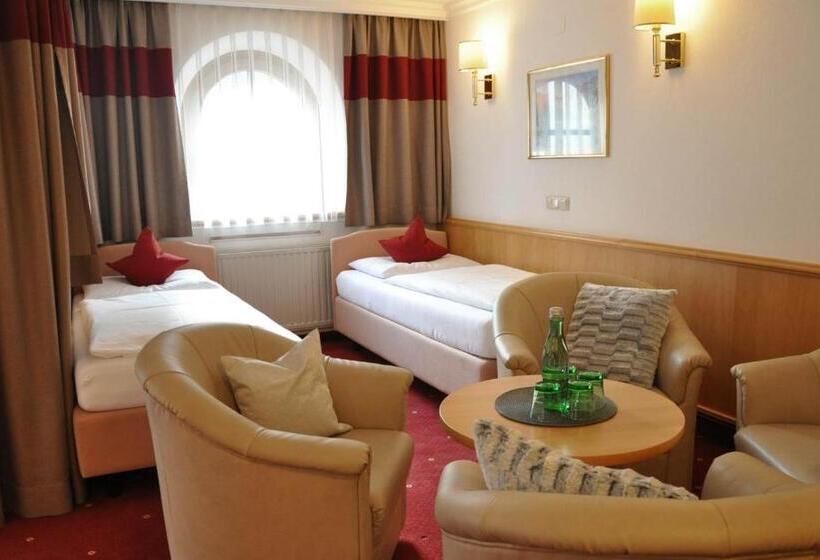 اتاق سوپریور خانوادگی, Heart Hotel Himmelberg