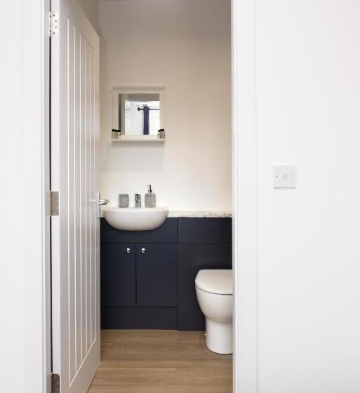 디럭스 스위트 킹 침대, Cara Lodge, Comfortable Self Check In En Suite Guest Rooms