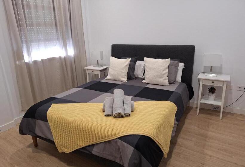 اتاق استاندارد سه نفره, Habitacion Con Baño Privado En Un Piso Con Familia