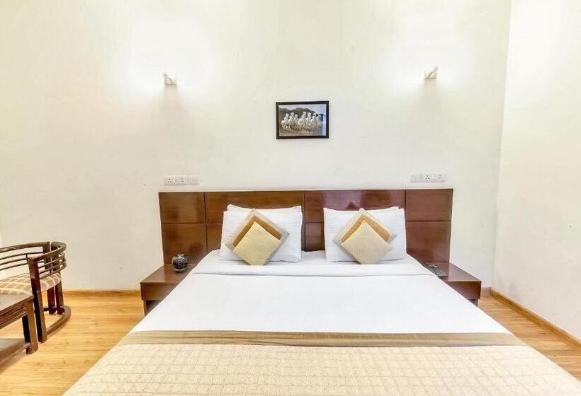 Háromágyas Deluxe Szoba, Collection O Townhouse 31