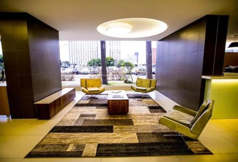 سوییت با چشم‌انداز استخر, St Paul 59m2 Apart Ad1229