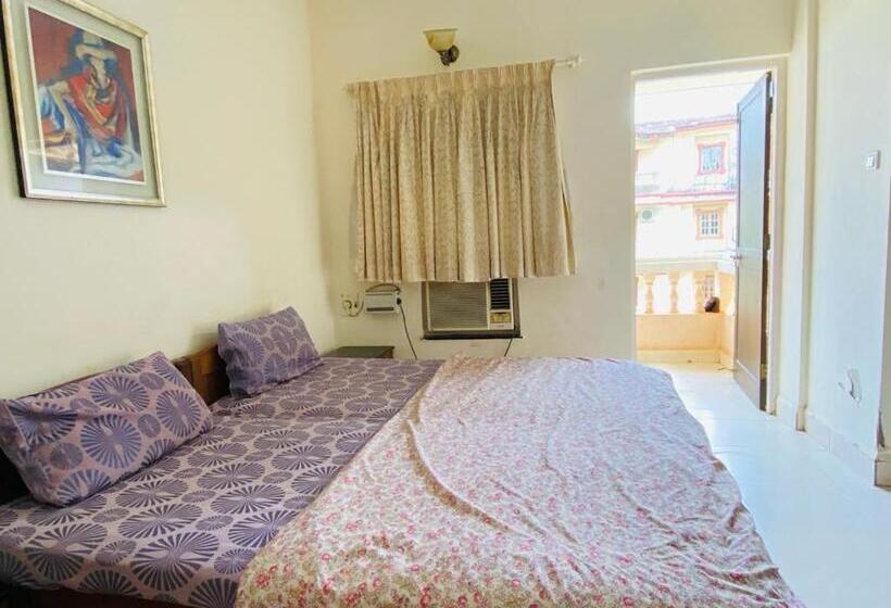 דירת חדר נוף לבריכה, Holidays Beach Apartments Goa