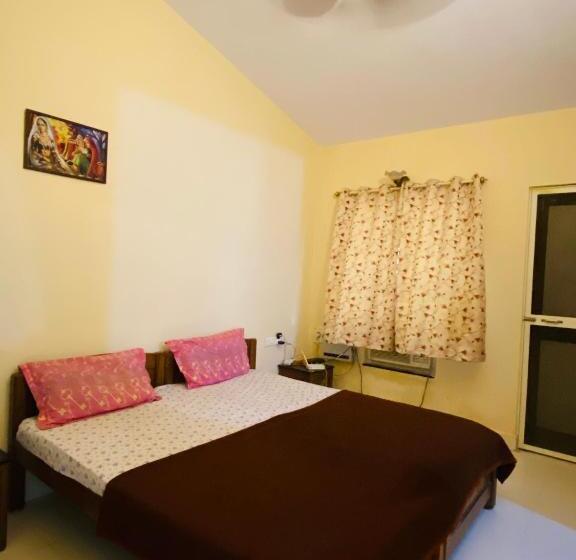 דירת חדר נוף לבריכה, Holidays Beach Apartments Goa