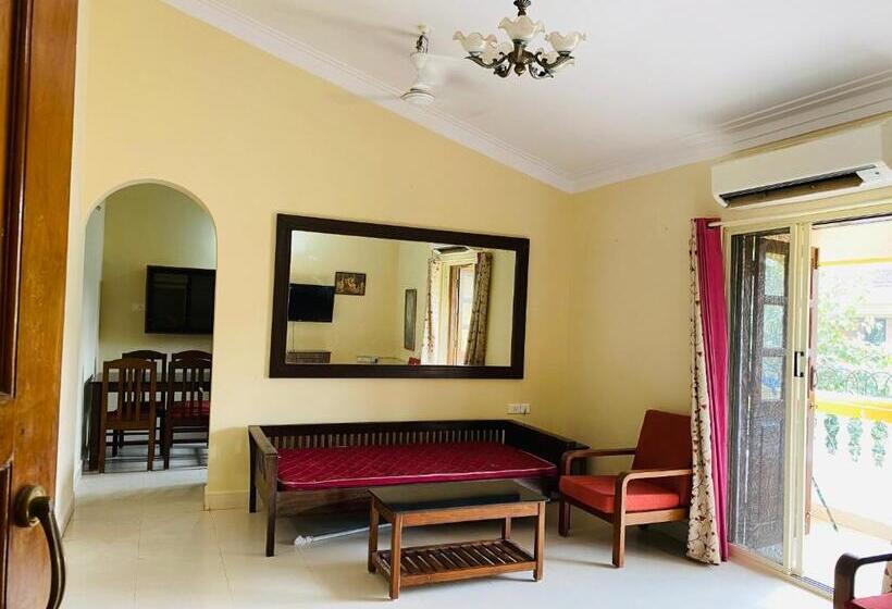 דירת חדר נוף לבריכה, Holidays Beach Apartments Goa
