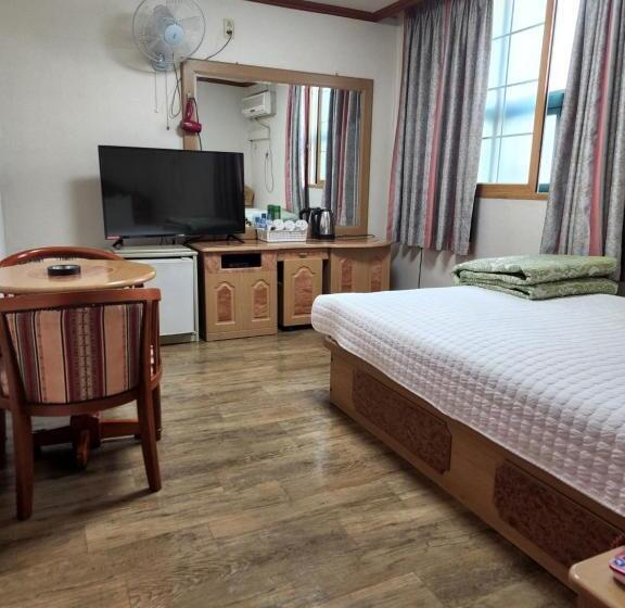 Номер Стандарт, Daeho Motel