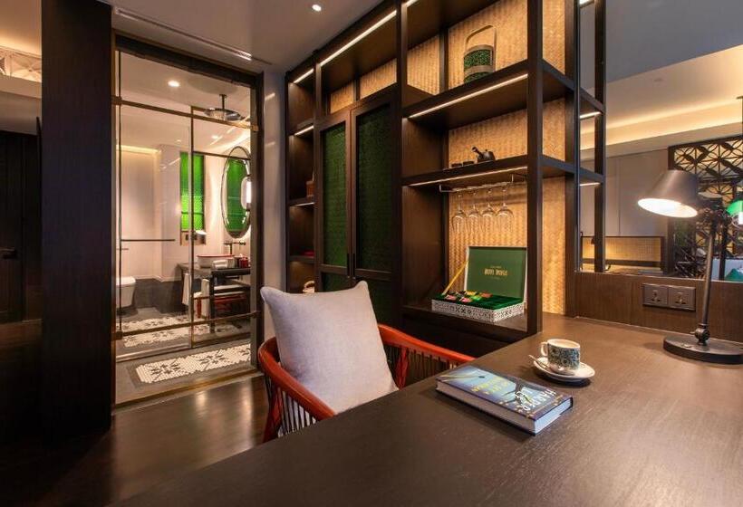 غرفة قياسية سرير كينج لذوى الإحتياجات الخاصة, Indigo Kuala Lumpur On The Park By Ihg