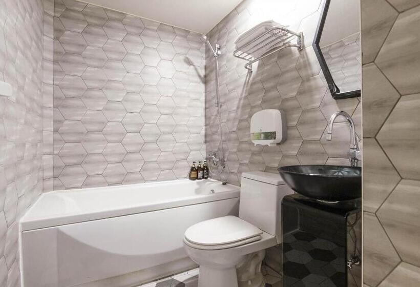 سوئیت با وان آب گرم, Incheon Stay Inn