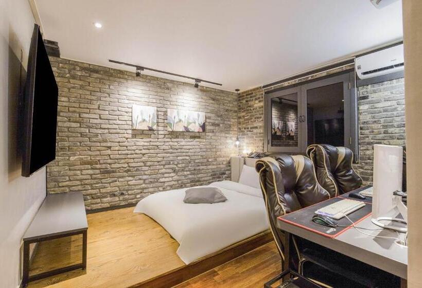 سوئیت با وان آب گرم, Incheon Stay Inn