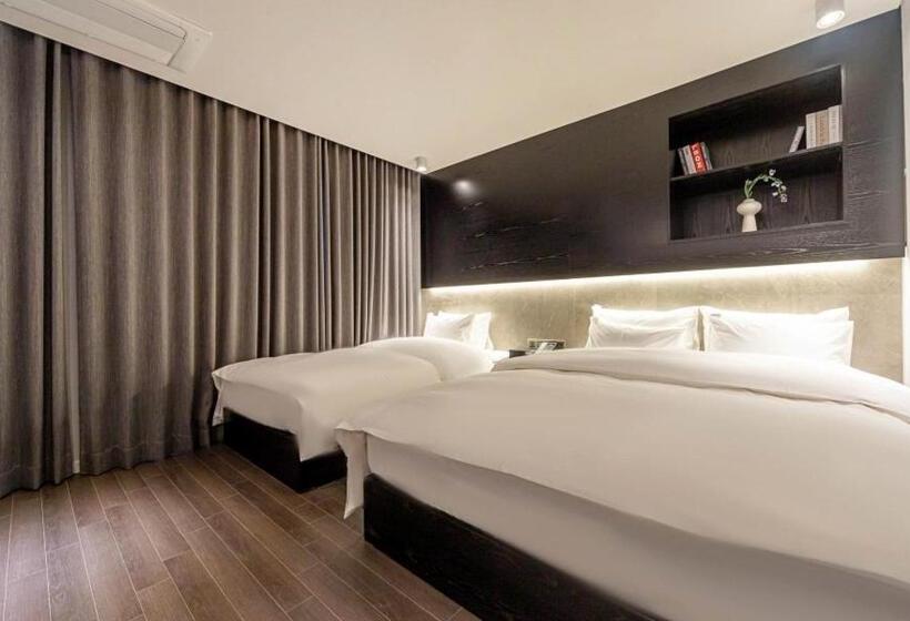 Люкс, Pohang Hotel Noblion