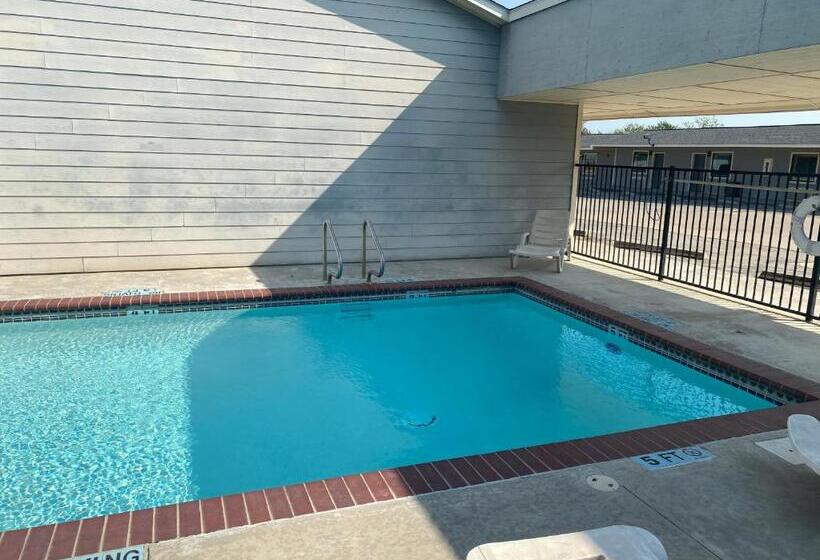 Номер Стандарт, Southern Inn & Suites Rv Lots Now Available