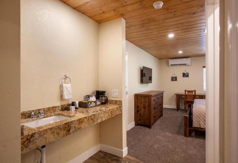 스탠다드 룸 킹사이즈 침대, Tahquitz Pines Retreat