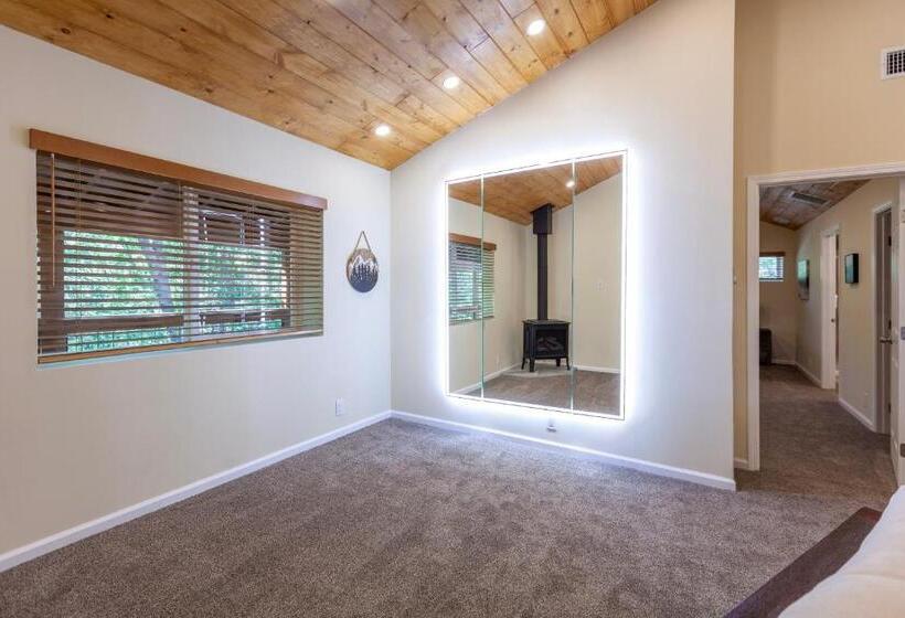 디럭스 스위트, Tahquitz Pines Retreat