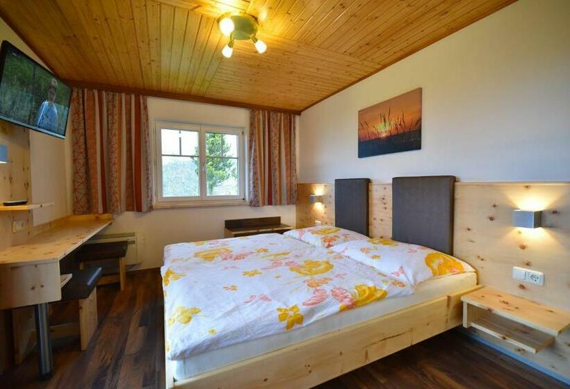 Номер Стандарт с Балконом, Gasthaus Schöberingerhof