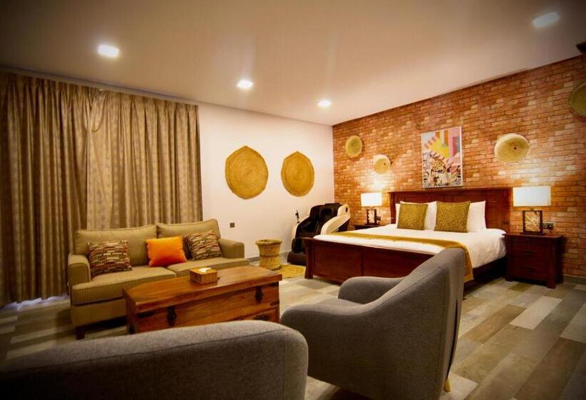 سوییت سوپریور, Coastline Resort