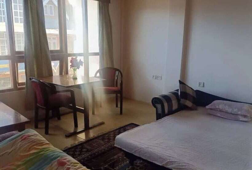 디럭스 스위트, Jd House, Tawang