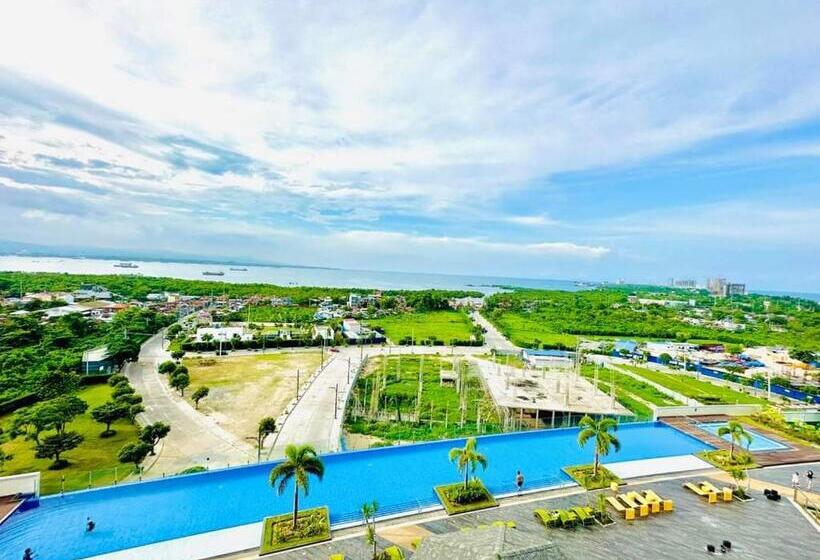 Estúdio Estandar com Sacada, Mactan Newtown Condo By Ejb