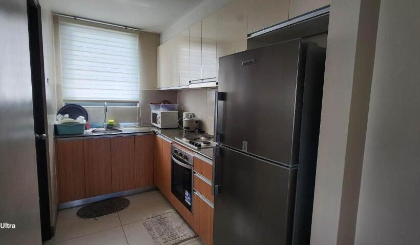Quarto Familiar Vista Mar, Mactan Newtown Condo By Ejb