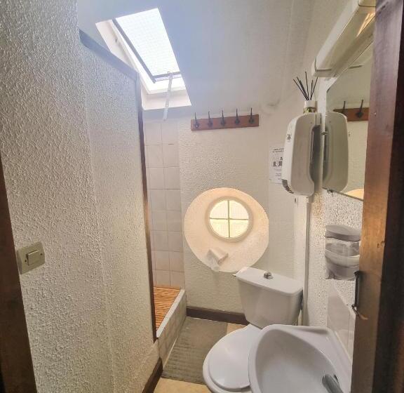Номер Стандарт Совместная Ванная, Auberge Du Crabère
