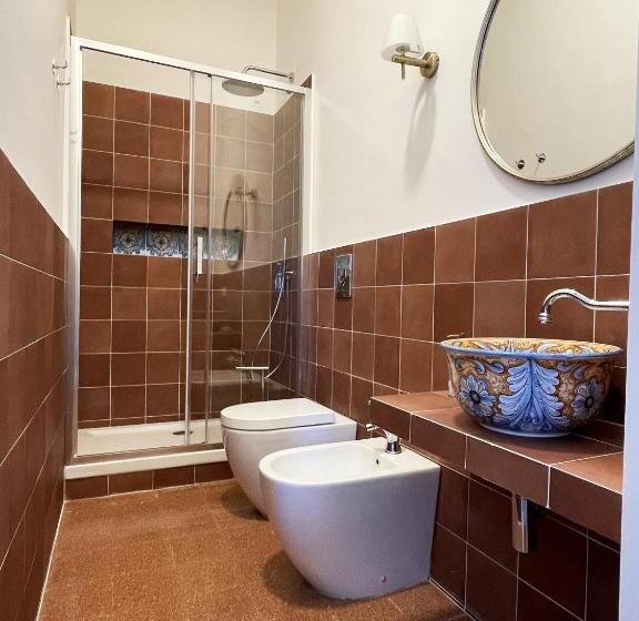 اتاق لوکس سه تخته, B&b Isola Messina
