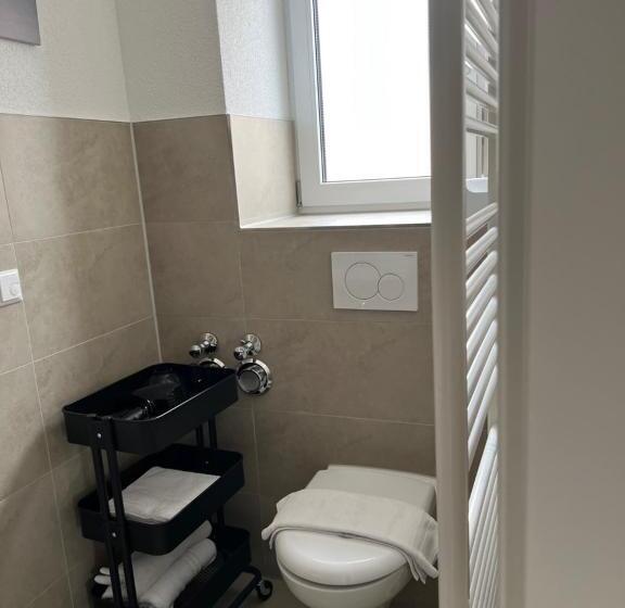 Студио Стандарт с Балконом, New Age Boardinghaus Bad Wimpfen