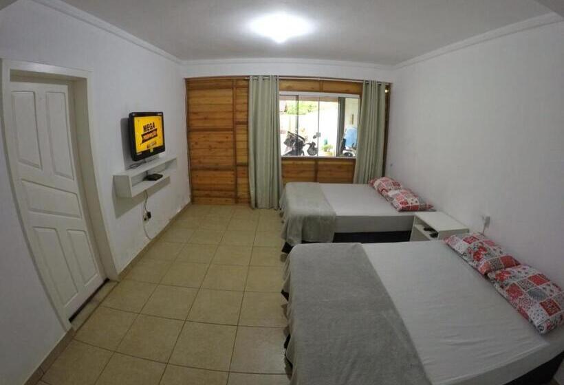 Семейное Студио, Quartos Privativos Pinheira   Hostel Pinheira