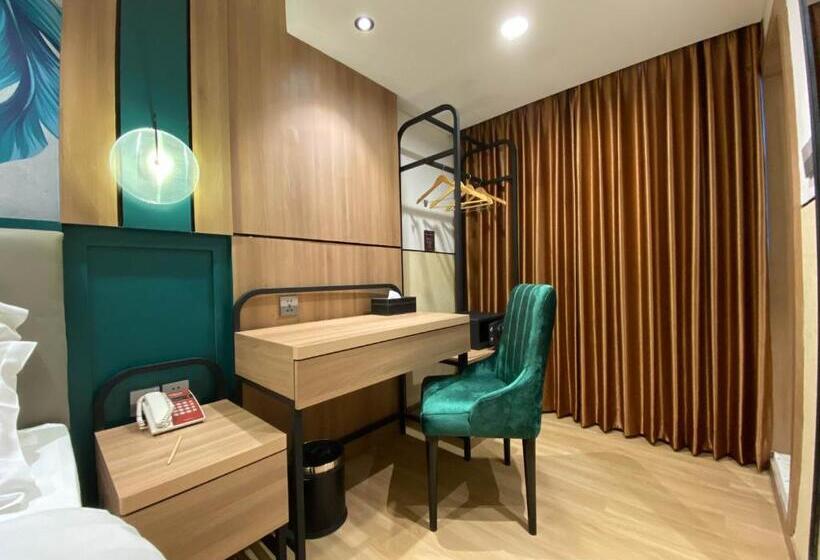 Номер Deluxe, Alltrue Hotel Bintan   Tanjungpinang
