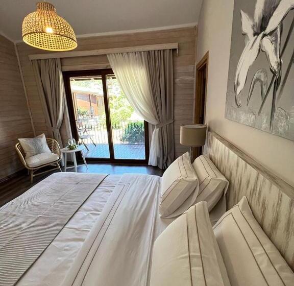 سوییت با چشمانداز کوه, Alicra Hotel çıralı