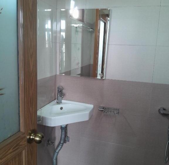 اتاق استاندارد, Creek View Inn