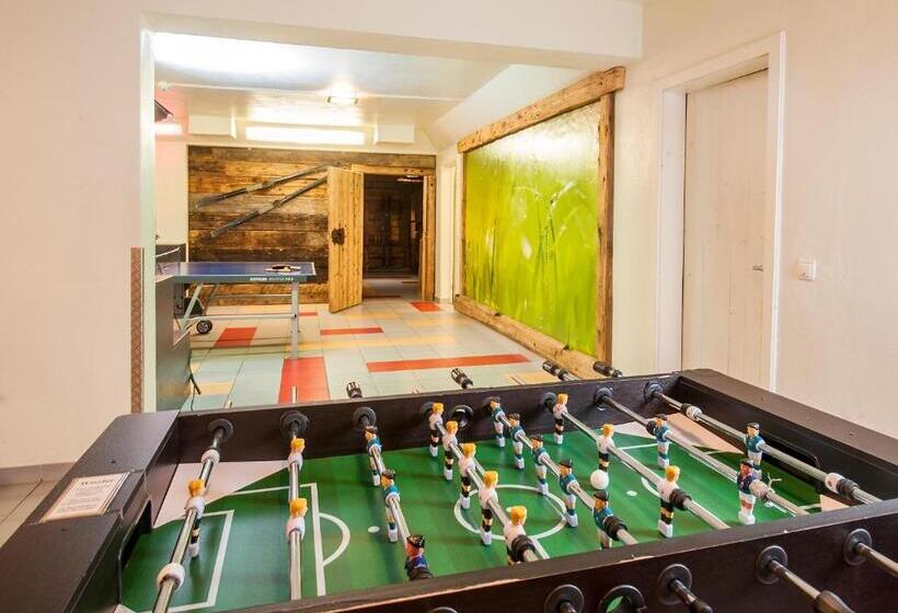 Номер Стандарт, Jugendgästehaus Sportheim