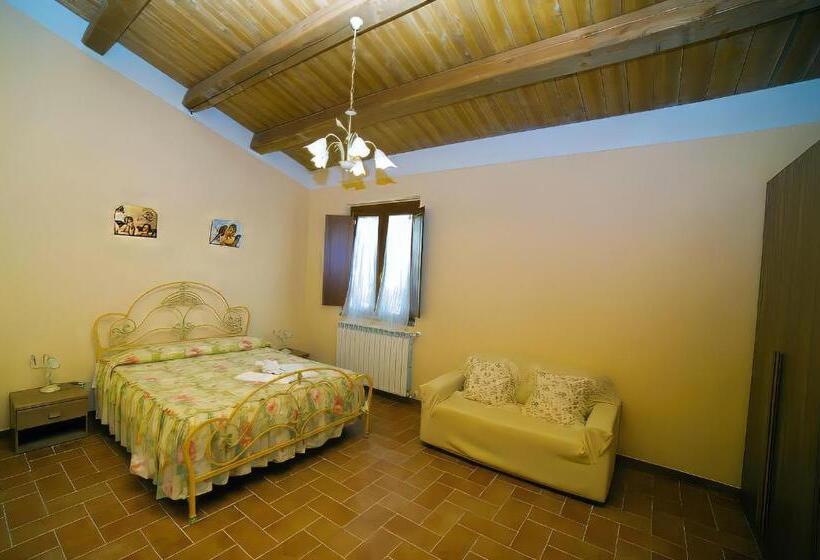 プールの見える１ベッドルームアパートメント, Agriturismo L Elce