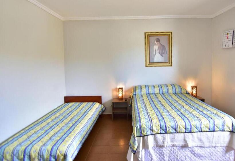 اتاق ساده سه‌ نفره, Pousada My House Arraial Do Cabo
