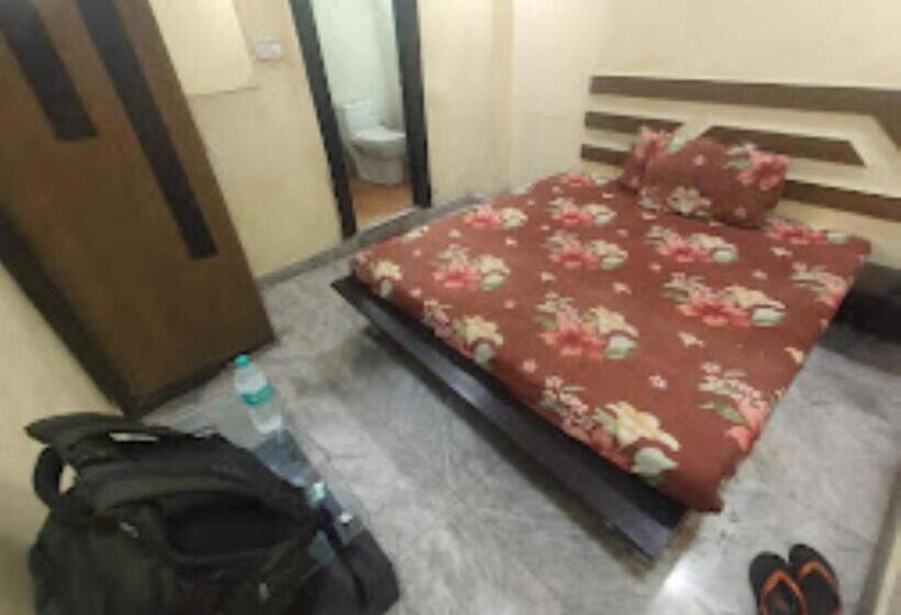 اتاق استاندارد یک نفره, Thakur Shri , Bhopal