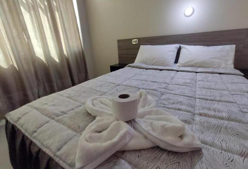 اتاق خانوادگی, Hostal El Reflejante