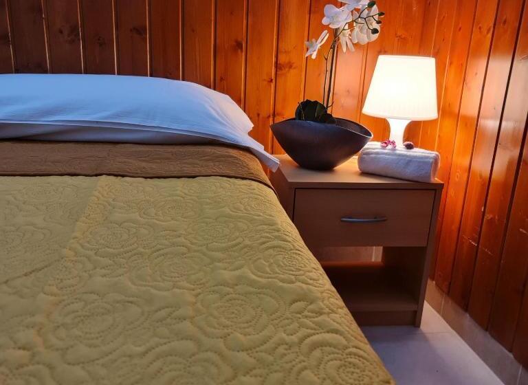 اتاق استاندارد, B&b L  Oasi