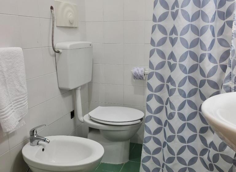 اتاق خانوادگی, B&b L  Oasi