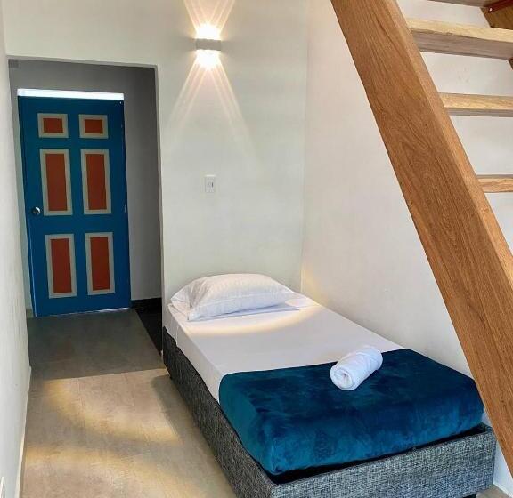 اتاق استاندارد سه نفره, Cabaña Familiar En Afra Reserva Natural