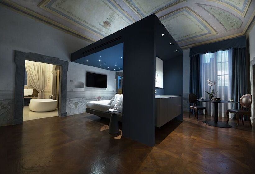 Люкс Повышенной Комфортности, Palazzo Giusti Suites And Spa