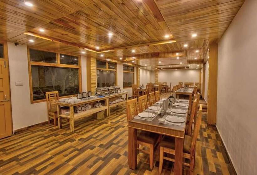 스탠다드 룸 킹사이즈 침대, Mahamaya Resort