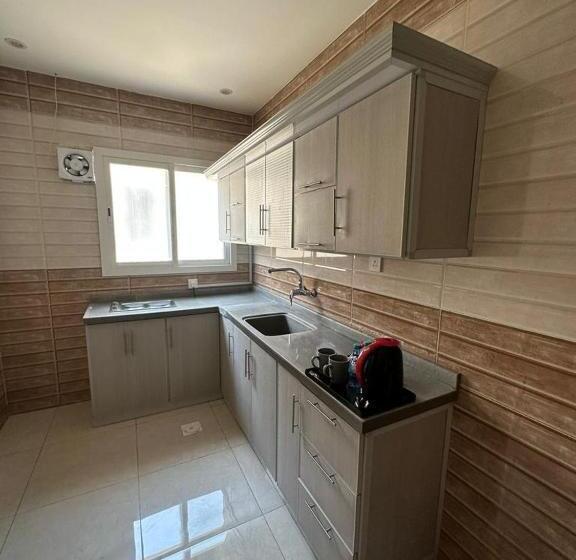 آپارتمان 2 خوابه, Sunrise Suites