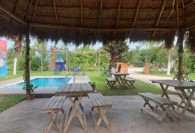سوییت لوکس, Villas Tuukul Hotel & Resort