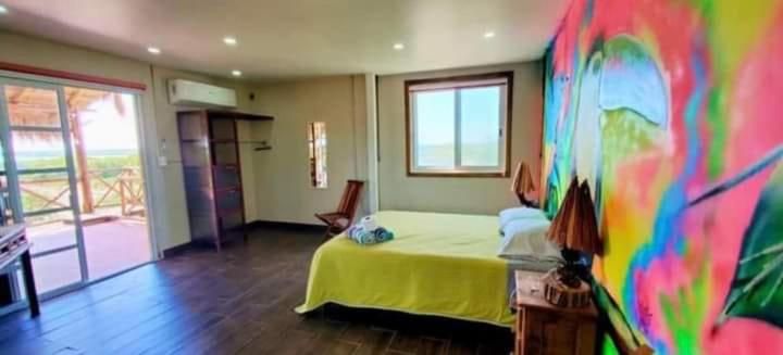 سوییت لوکس, Villas Tuukul Hotel & Resort