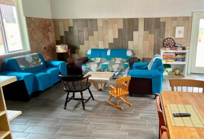 标准工作室, Kalanchoe Poshtel Suites