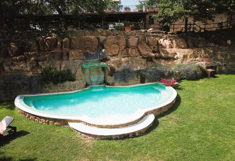 Апартаменты 1 Спальня, Isa   Residence With Swimming Pool In Sorano, Apartments With Air Conditioning And Private Outdoor A