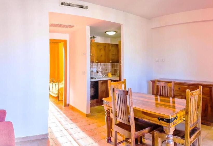 Апартаменты 1 Спальня, Isa   Residence With Swimming Pool In Sorano, Apartments With Air Conditioning And Private Outdoor A