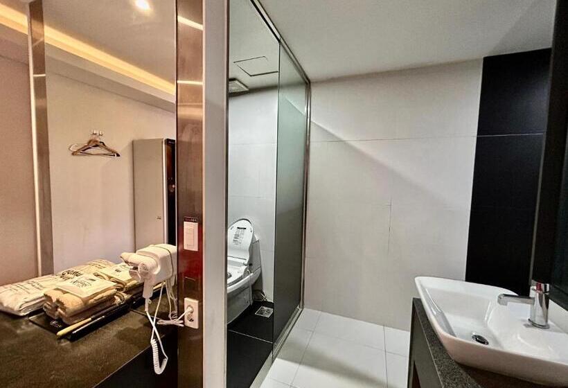 Suite with Terrace, Arieti A